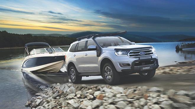 Ford chiều lòng khách hàng sử dụng Everest bằng gói phụ kiện chất