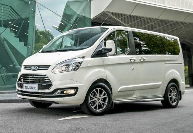 Ford Tourneo lắp ráp tại Việt Nam ra mắt với 02 phiên bản giá từ 999 triệu